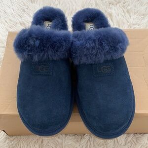 Brand new Authentic Ugg cozy genuine shearling slipper in navy